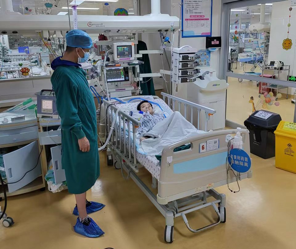 海口跨省救护车出租公司