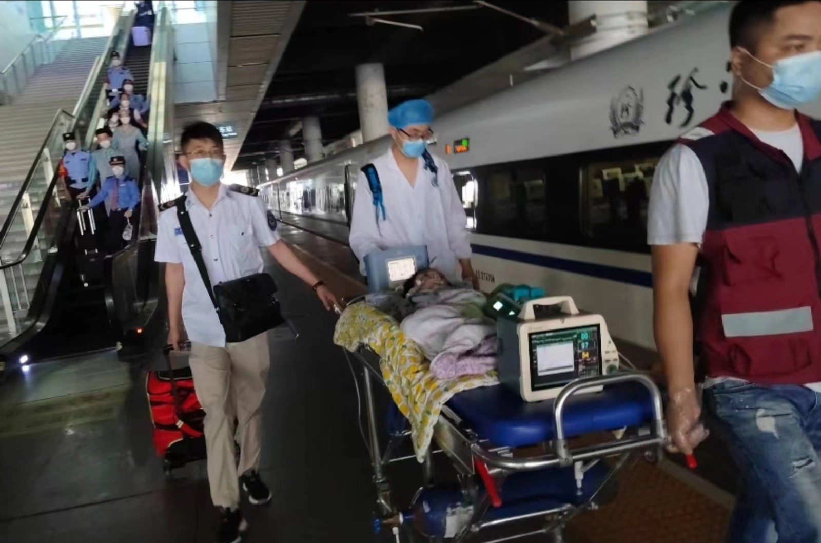 海口高铁转运公司